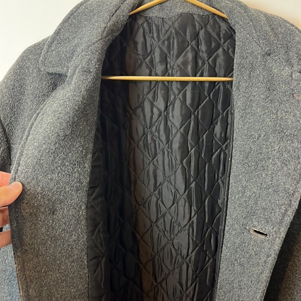 Wool insulated 3 button coat - Picture 6 of 10
